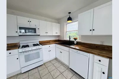 1607 Skymont Cr, Staunton, VA 24401 - Photo 10