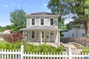 433 N Winchester Ave, Waynesboro, VA 22980 - Photo 1