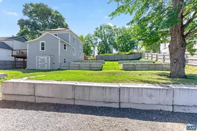 433 N Winchester Ave, Waynesboro, VA 22980 - Photo 56