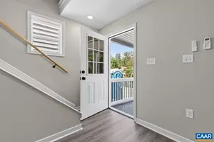 629 Baptist St, Staunton, VA 24401 - Photo 6