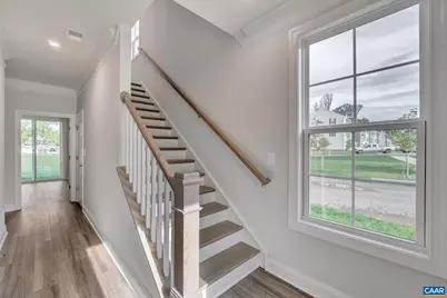 274 Gibraltar Dr, Waynesboro, VA 22980 - Photo 2