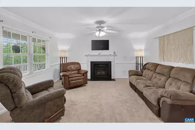 304 Grove Ave, Waynesboro, VA 22980 - Photo 4