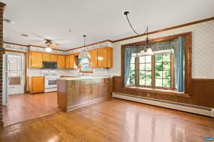 1393 Pleasant View St, Staunton, VA 24401 - Photo 8