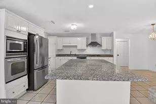 1426 Knights Bridge Turn, Crofton, MD 21114 - Photo 6