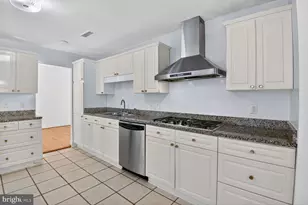 1426 Knights Bridge Turn, Crofton, MD 21114 - Photo 8