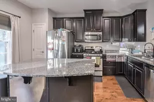 7638 Timbercross Ln, Glen Burnie, MD 21060 - Photo 8