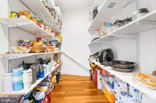 308 Cockey Dr, Pasadena, MD 21122 - Photo 8