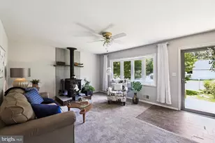 1590 Long Point Rd, Pasadena, MD 21122 - Photo 4