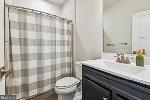 155 Woodgate Cir, Pasadena, MD 21122 - Photo 34