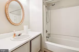 376 Jamie Ct, Glen Burnie, MD 21060 - Photo 18