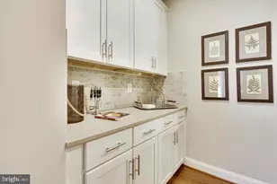 927 Heatherfield Ln, Millersville, MD 21108 - Photo 12