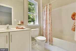 927 Heatherfield Ln, Millersville, MD 21108 - Photo 34