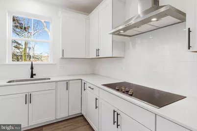 5722 Howard Drive, Glen Burnie, MD 21061 - Photo 10