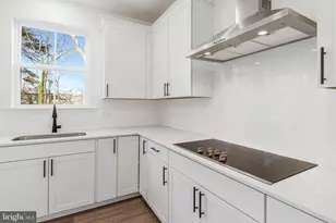 5722 Howard Dr, Glen Burnie, MD 21061 - Photo 10