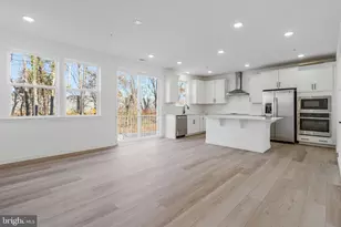 5728 Howard Dr, Glen Burnie, MD 21061 - Photo 4