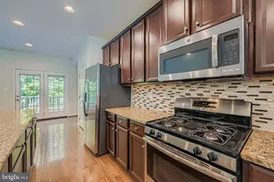 7296 Dorchester Woods Ln, Hanover, MD 21076 - Photo 10