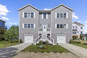 3675 1st Ave, Edgewater, MD 21037 - Photo 2