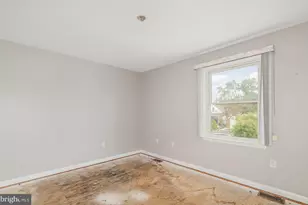 7862 Bodkin View Dr, Pasadena, MD 21122 - Photo 18