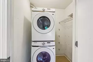 300 Hilltop Ln, Annapolis, MD 21403 - Photo 36