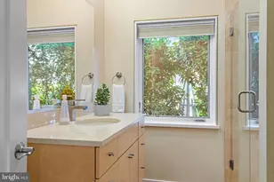 513 Horn Point Dr, Annapolis, MD 21403 - Photo 42