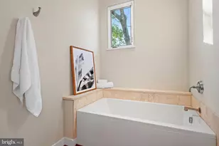 513 Horn Point Dr, Annapolis, MD 21403 - Photo 52