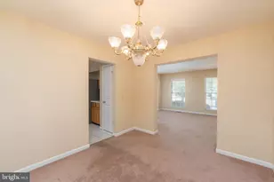 8005 Silver Fox Dr, Glen Burnie, MD 21061 - Photo 8