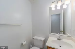 8005 Silver Fox Dr, Glen Burnie, MD 21061 - Photo 14