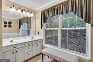 8205 Swamp Rose Pl, Laurel, MD 20724 - Photo 16