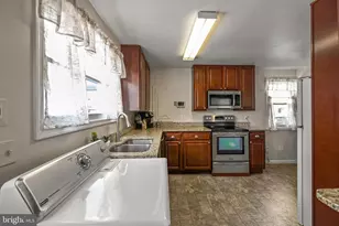 1027 Upton Rd, Glen Burnie, MD 21060 - Photo 20