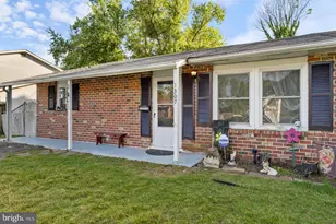 1307 Hallock Dr, Odenton, MD 21113 - Photo 2