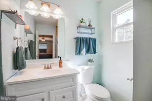 7805 Outing Ave, Pasadena, MD 21122 - Photo 16