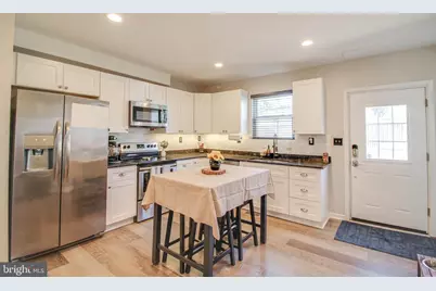 7805 Outing Avenue, Pasadena, MD 21122 - Photo 10