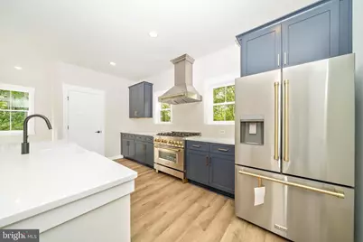 801 Cedar Avenue, North Beach, MD 20714 - Photo 10