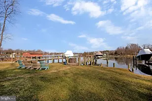 328 Arbutus Dr, Edgewater, MD 21037 - Photo 48