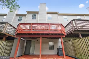 1605 Woodview Ct, Crofton, MD 21114 - Photo 10