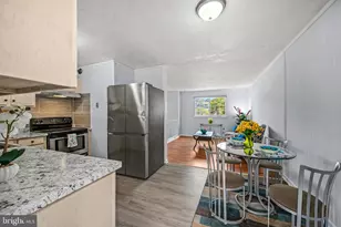 7985 Scotts Manor Ct, Glen Burnie, MD 21061 - Photo 10