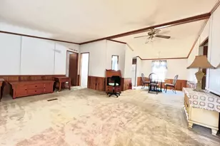 318 Ella Dr, Lothian, MD 20711 - Photo 2