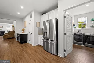 7728 Pestle Ln, Glen Burnie, MD 21060 - Photo 10