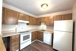 2495 Vineyard Ln, Crofton, MD 21114 - Photo 6