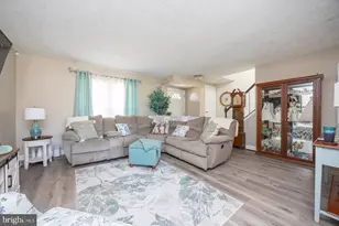 7954 Cobbler Ln, Pasadena, MD 21122 - Photo 14