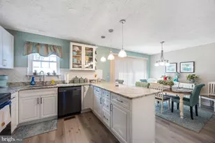 7954 Cobbler Ln, Pasadena, MD 21122 - Photo 8