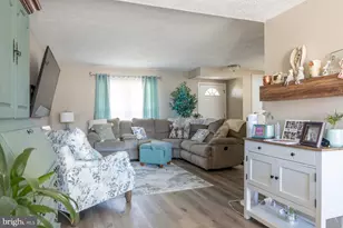 7954 Cobbler Ln, Pasadena, MD 21122 - Photo 16