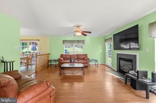 112 Farmbrook Ln, Hanover, MD 21076 - Photo 10