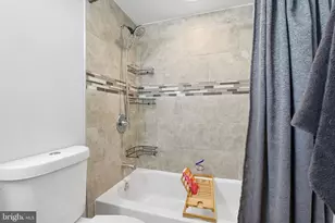 594 Glen Ct, Glen Burnie, MD 21061 - Photo 16