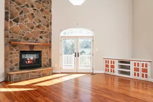 610 E Marshall Ave, Deale, MD 20751 - Photo 14