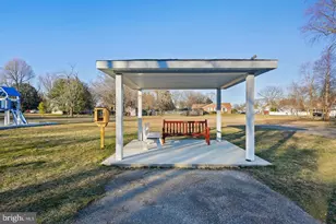 7819 Appletree Rd, Pasadena, MD 21122 - Photo 56