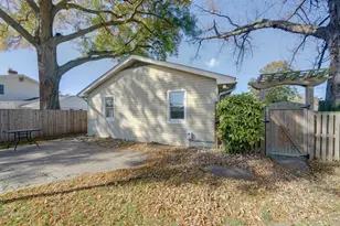 7819 Appletree Rd, Pasadena, MD 21122 - Photo 40