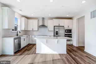 5739 Howard Dr, Glen Burnie, MD 21060 - Photo 14