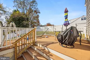 300 Twin Oaks Rd, Linthicum Heights, MD 21090 - Photo 28