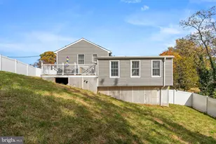 300 Twin Oaks Rd, Linthicum Heights, MD 21090 - Photo 34